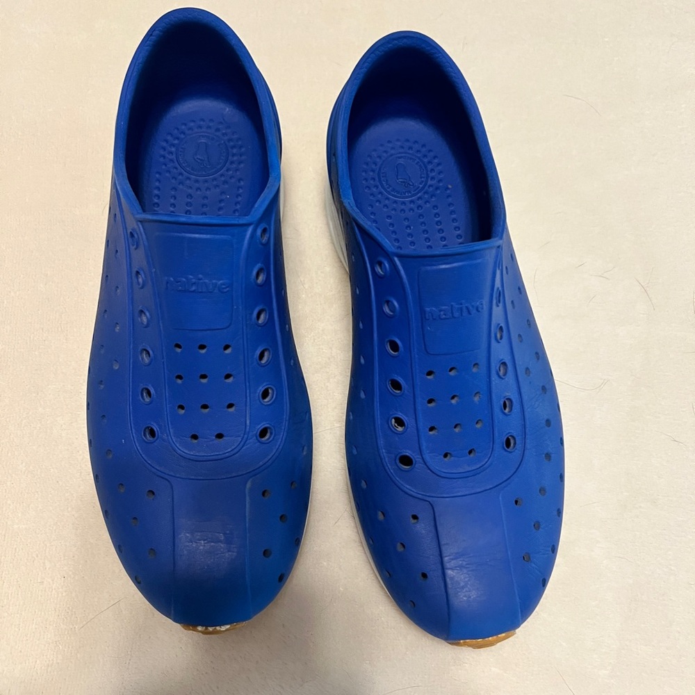 Native Robbie Kids Shoes in Vibrant Blue